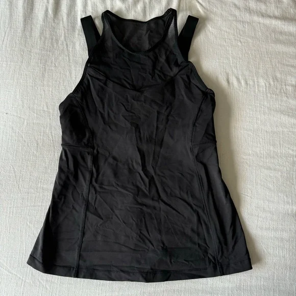 Lululemon Running in the city tank - Picture 4 of 5